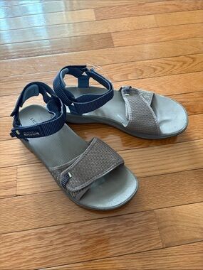 Merrell Taupe and Navy Adjustable Strap Sandals